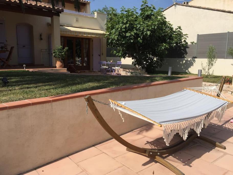 Au Pied Du Massif Des Costes Villa Pélissanne Dış mekan fotoğraf