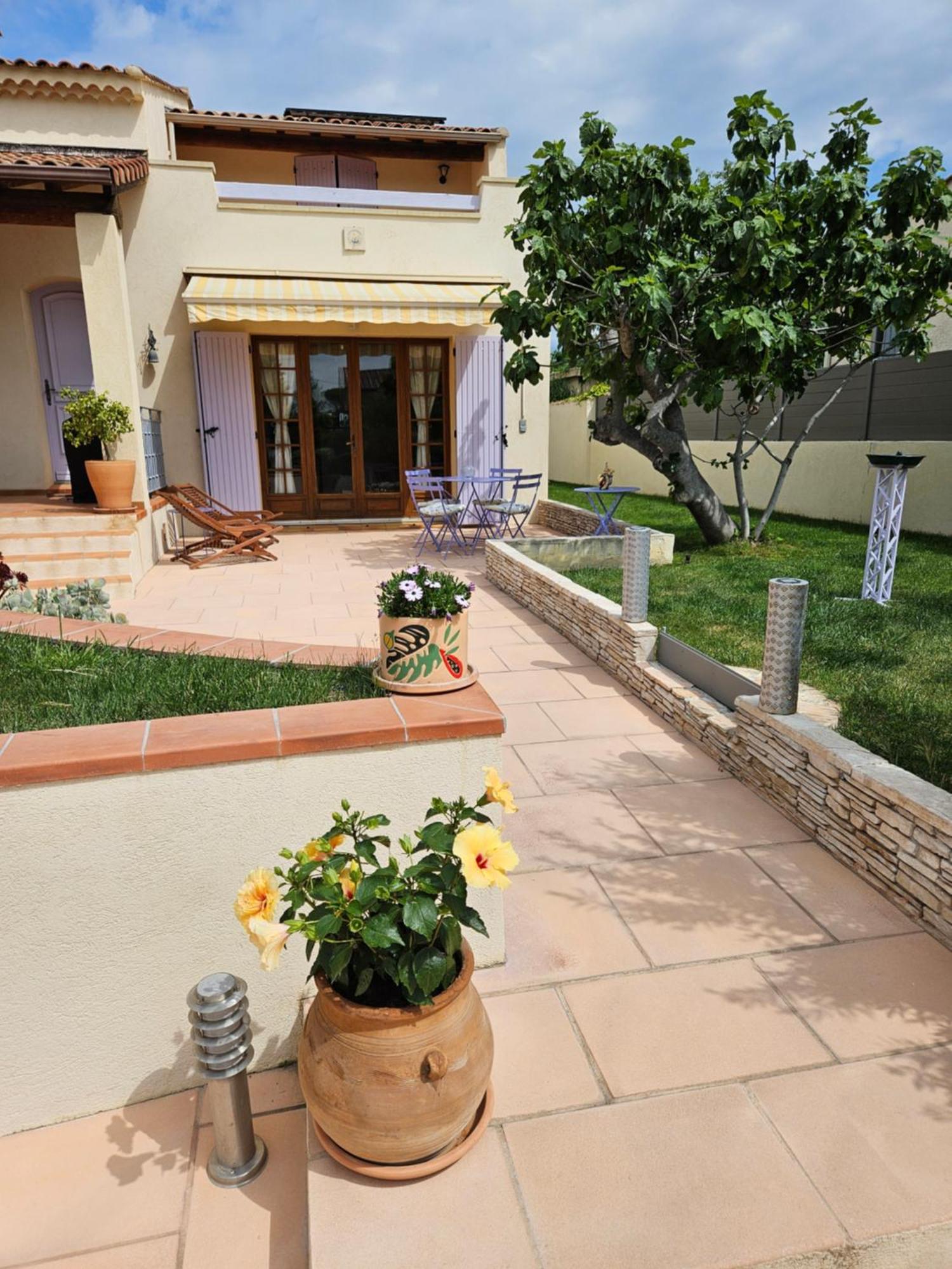 Au Pied Du Massif Des Costes Villa Pélissanne Dış mekan fotoğraf